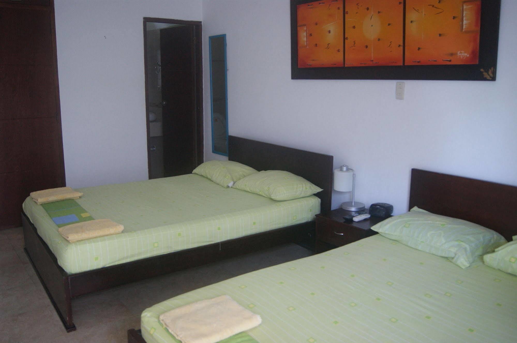 Hotel Portoalegre Coveñas Eksteriør billede