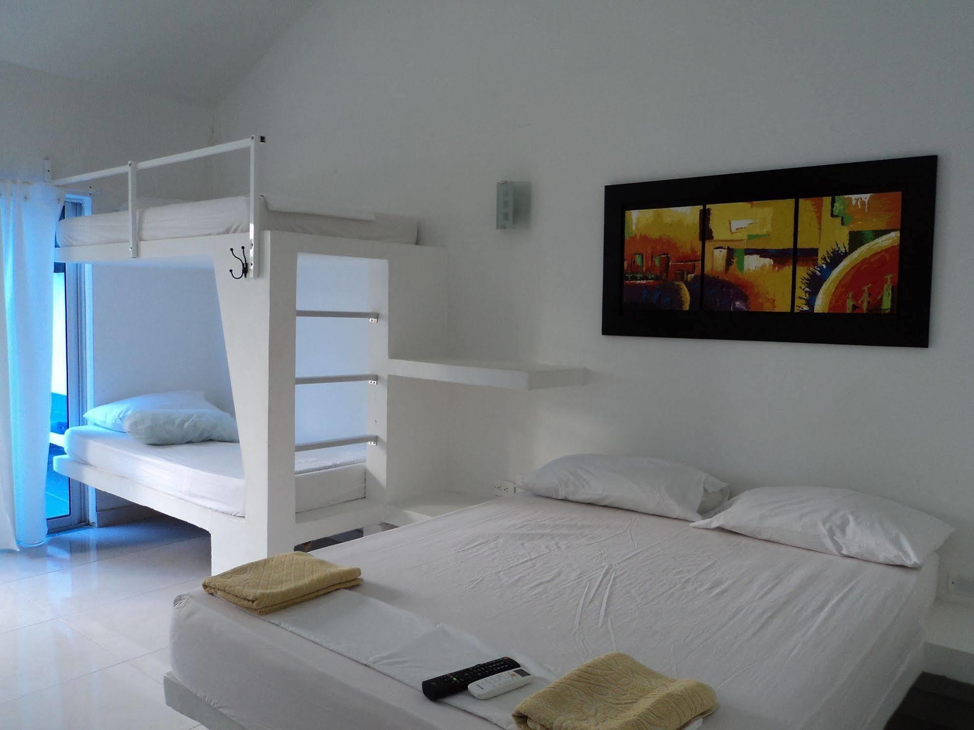 Hotel Portoalegre Coveñas Eksteriør billede